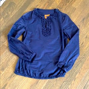 Tory Burch~Navy top in a size 6 but fits like 2/4.